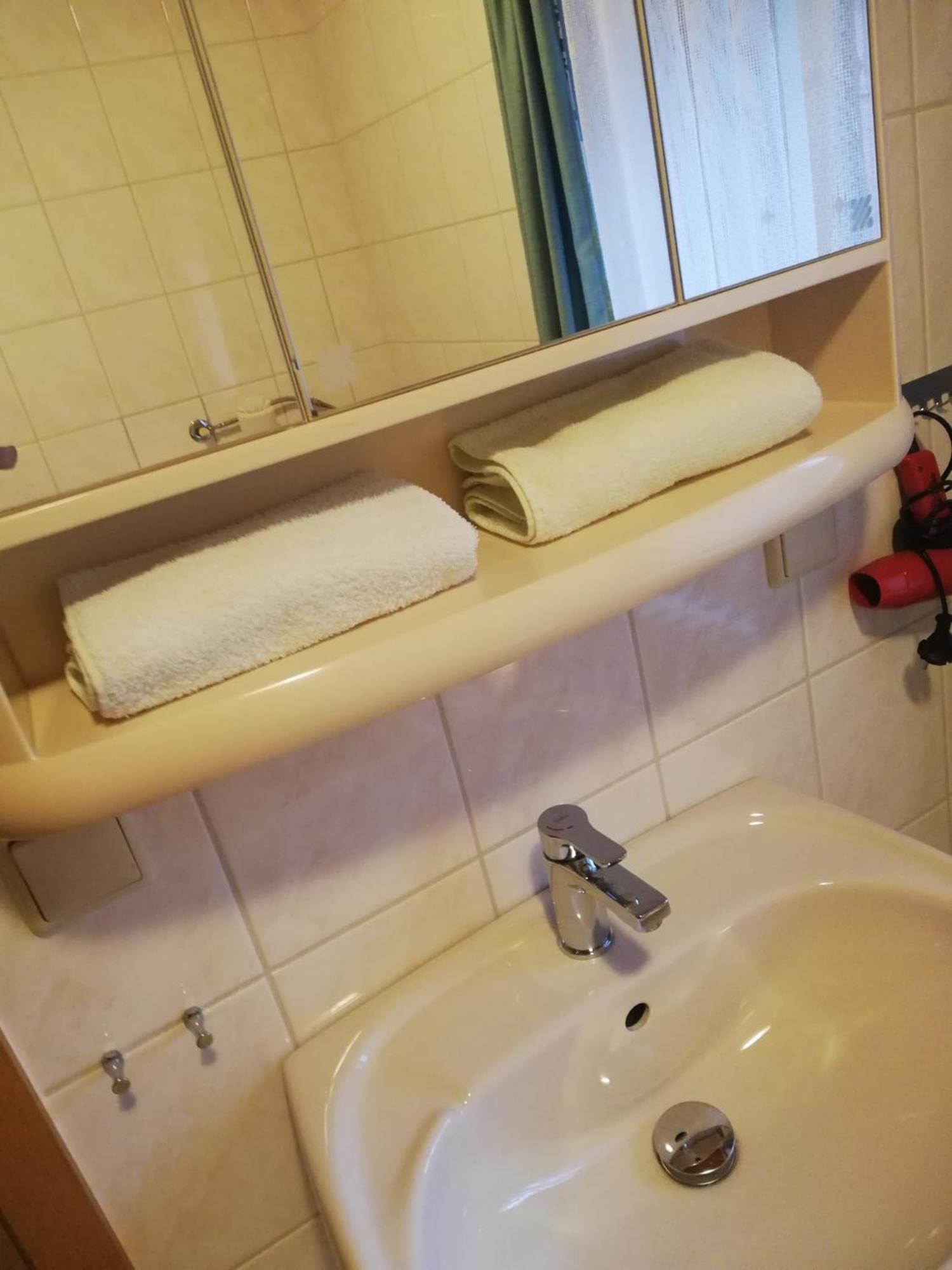 Erzhof Nassau- Gaestezimmer An Der Loipe Apartment